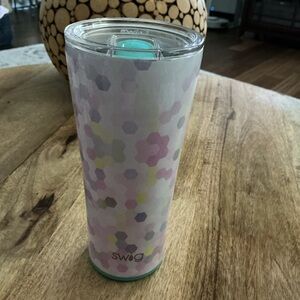 SWig Life Gradient Hexagon Insulated Tumbler 22Oz.